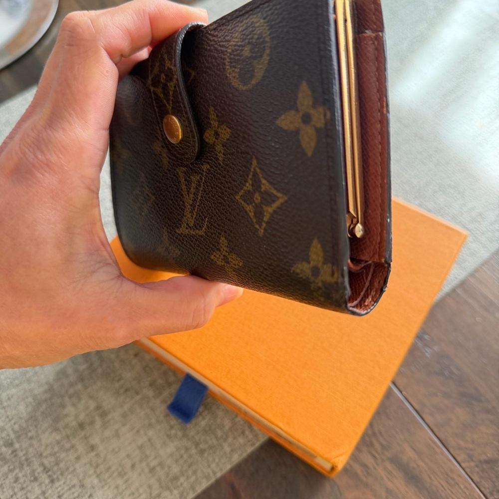 Louis Vuitton Monogram Canvas Snap Card Holder in Brown & Gold - Picture 2 of 15